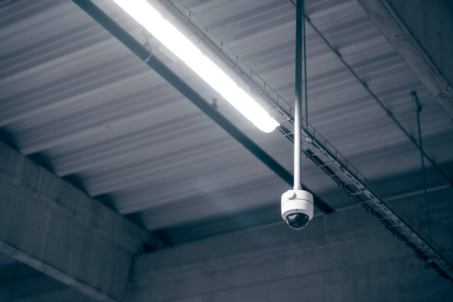 photo d'une caméra de surveillance pour commerce